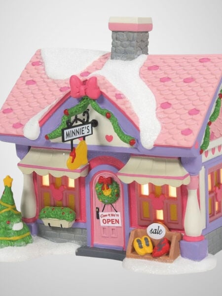 Disney Village by D56 - Minnie'nin Işıklı Ayakkabı Butiği (Minnie Mouse's Shoe Boutique)