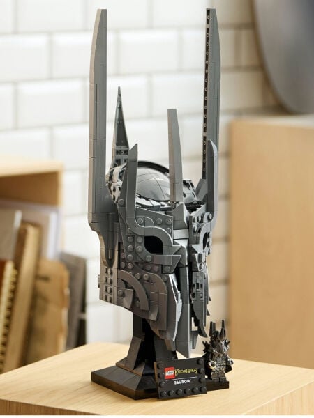 LEGO® Icons Lord of the Rings Sauron's Helmet (Sauron'un Miğferi), 538 Parça