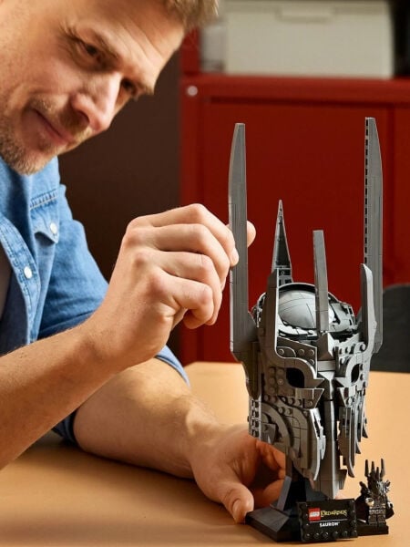 LEGO® Icons Lord of the Rings Sauron's Helmet (Sauron'un Miğferi), 538 Parça