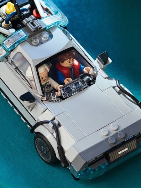 LEGO® Speed Champions Back to the Future Time Machine (Geleceğe Dönüş’ten Zaman Makinesi), 357 Parça