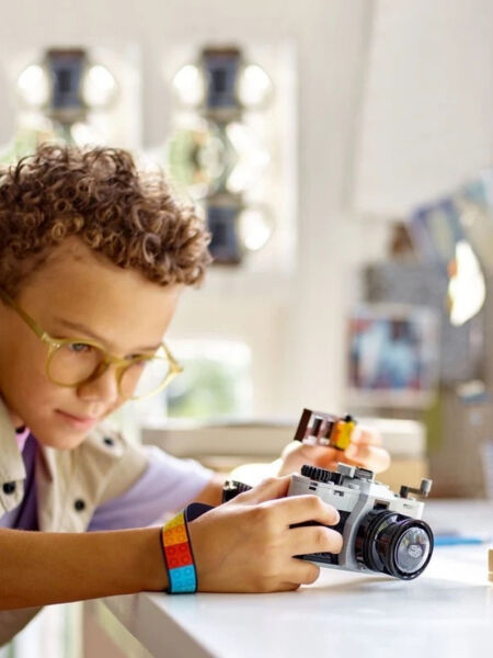 LEGO® Creator Retro Fotoğraf Makinesi (261 Parça)