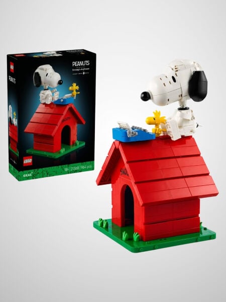 LEGO® Ideas Peanuts Snoopy'nin Köpek Kulübesi (964 Parça)
