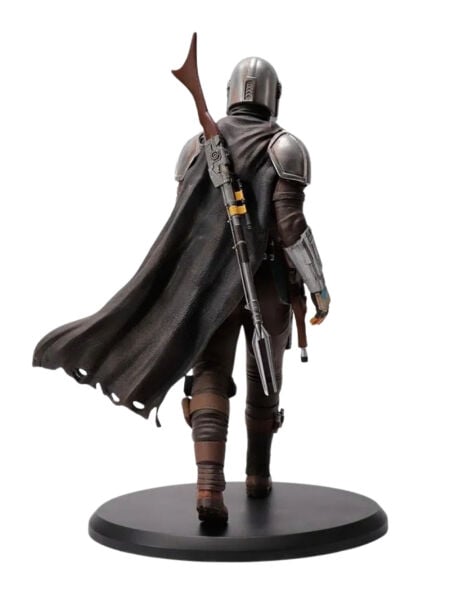 Star Wars: The Mandalorian - Din Djarin  1/5 Scale Limited Edition Heykel