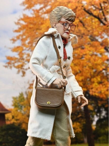 Murder, She Wrote - Jessica Fletcher Clothed Aksiyon Figürü