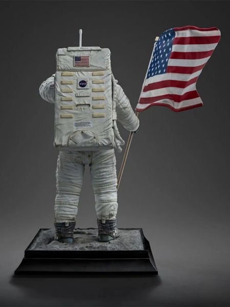 NASA - Apollo 11 Astronaut 1/10 Art Scale Limited Edition Heykel