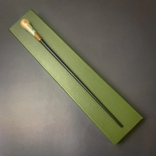 Fantastic Beasts Queenie Goldstein Wand in Collector’s Box (Asa)