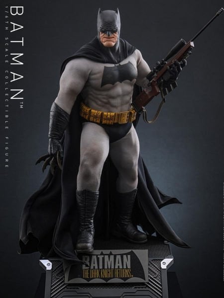 Batman: The Dark Knight Returns - Batman 1/6 Scale Koleksiyon Figürü