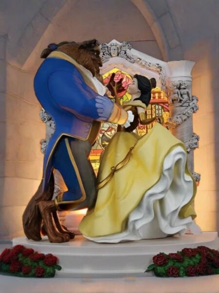 Disney Showcase - Beauty and the Beast Işıklı Heykel