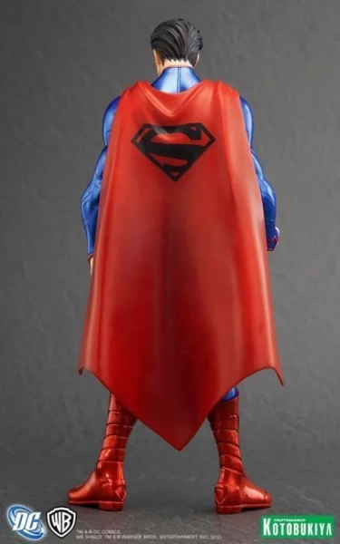 DC Comics - Superman New 52 ARTFX+ 1/10 Scale Heykel