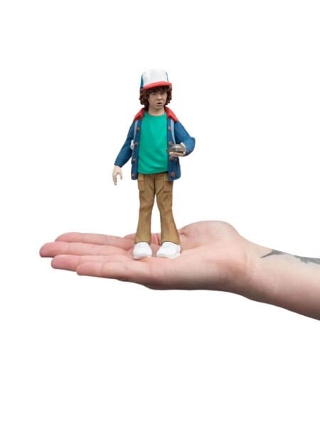 Stranger Things Mini Epics Dustin the Pathfinder (Season 1) Limited Edition Figür