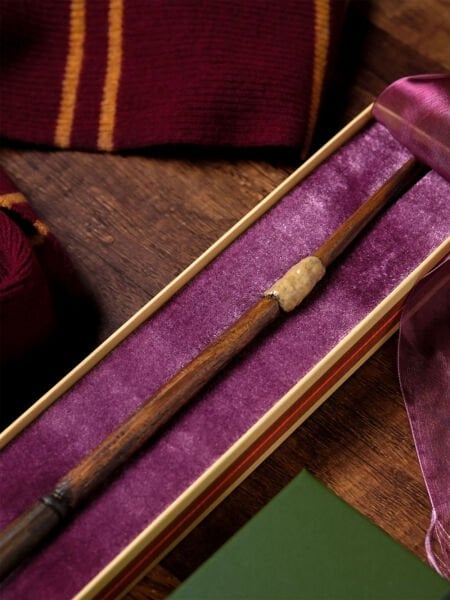 Harry Potter - First Wand Ron Weasley Asa (Ollivanders Koleksiyon Kutusunda)