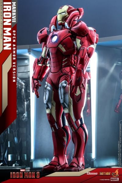 Iron Man 3 - Iron Man Mark VII (Open Armor Version) 1/6 Scale Diaroma Figürü