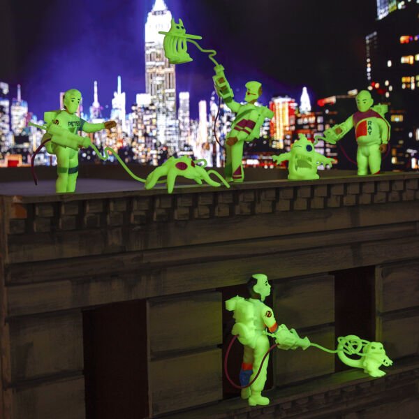Ghostbusters Kenner Classics The Real Ghostbusters Ecto-Glow Heroes Collector’s Set