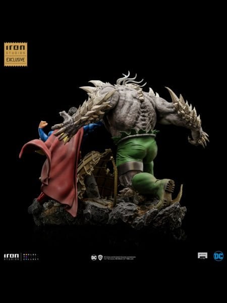 DC Comics - Superman vs Doomsday 1/10 Art Scale Limited Edition Exclusive Diorama Heykel