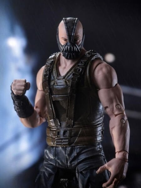 Batman: The Dark Knight Rises - Bane Deluxe Theatrical Edition Aksiyon Figürü