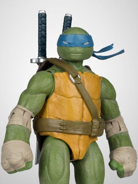 Teenage Mutant Ninja Turtles - Leonardo Page Punchers Aksiyon Figürü, Özel Çizgi Roman Dahil