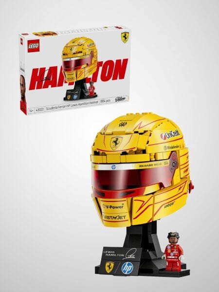 LEGO® Editions Scuderia Ferrari HP Lewis Hamilton Kaskı (884 Parça)