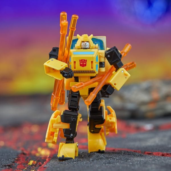 Transformers: Legacy Deluxe Class Origin Bumblebee Aksiyon Figürü