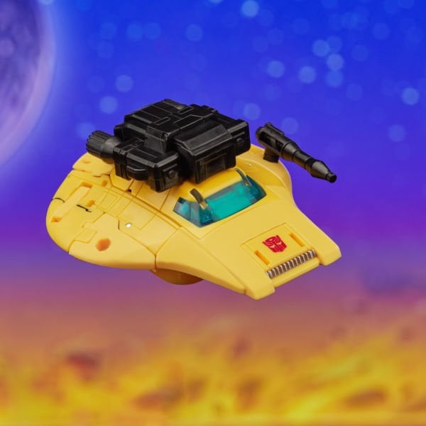 Transformers: Legacy Deluxe Class Origin Bumblebee Aksiyon Figürü