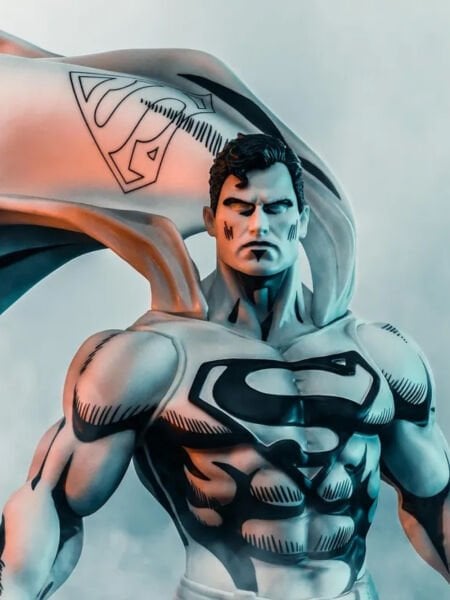 DC Heores - Superman Black & White Version 1/8 Scale PX Exclusive Heykel