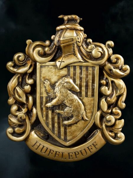 Harry Potter - Hufflepuff Armalı Duvar Dekoru (Hufflepuff Crest Wall Art)