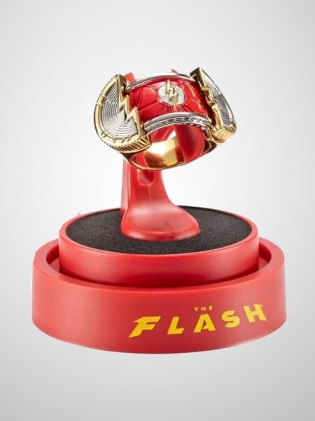 The Flash Movie - The Flash Yüzüğü ve Sergileme Standı
