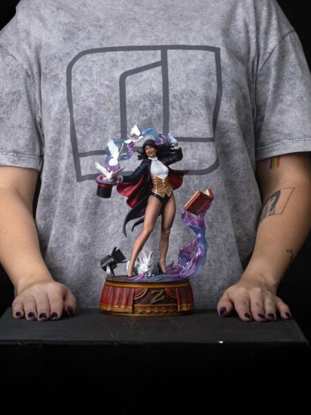 DC Comics Series #9 - Zatanna 1/10 Art Scale Limited Edition Heykel