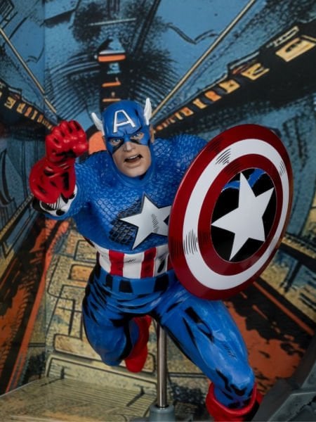 Marvel Comics - Captain America (Captain America #100) 1/10 Scale Heykel