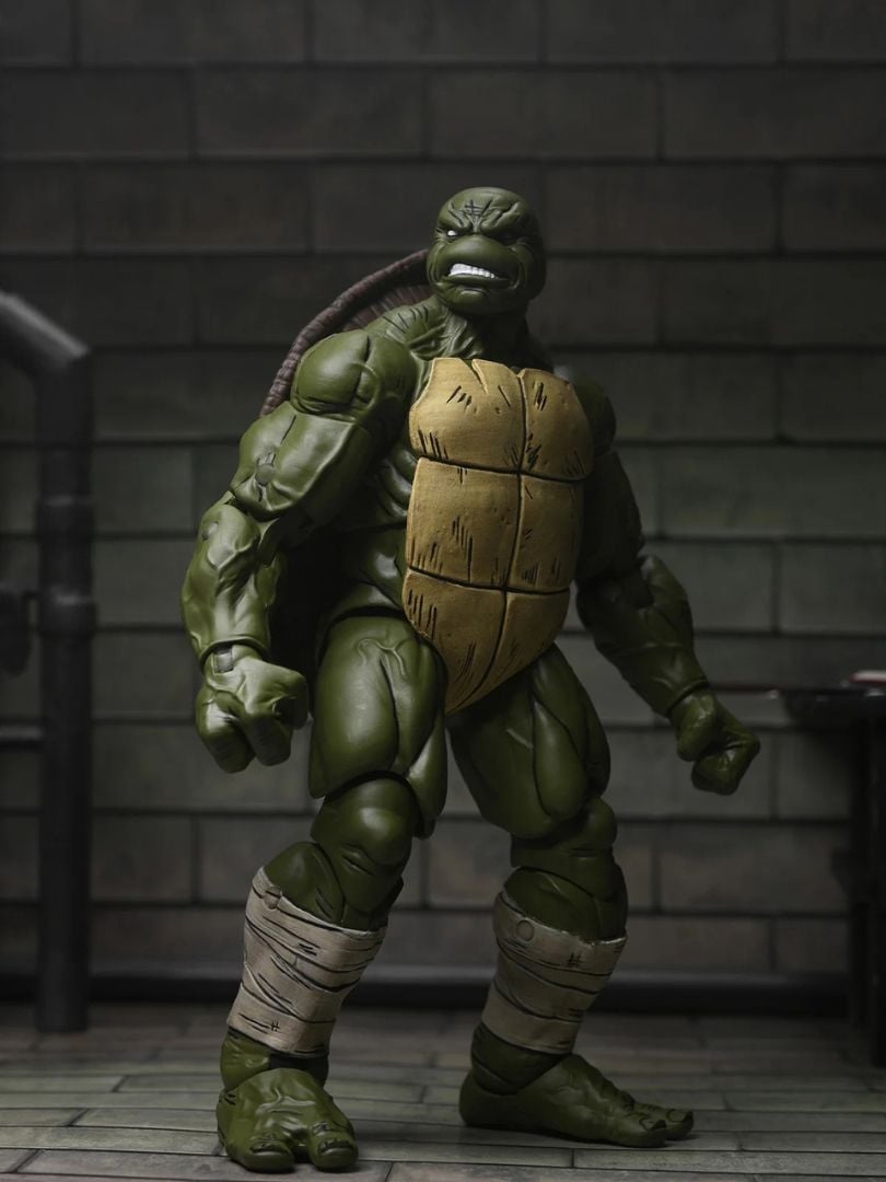 Teenage Mutant Ninja Turtles: The Last Ronin - The Last Ronin (Battle Damaged) Aksiyon Figürü