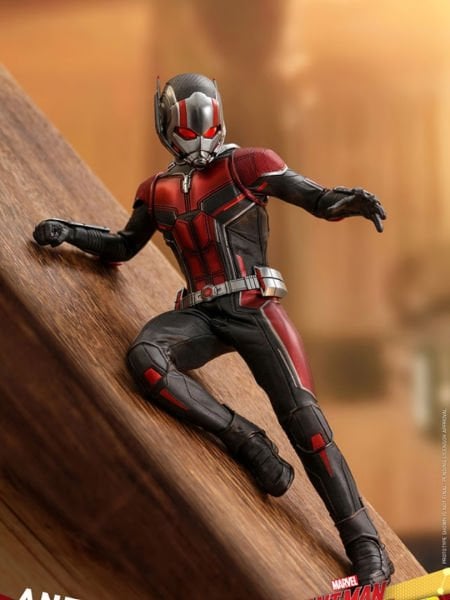 Ant-Man and the Wasp - Ant-Man 1/6 Scale Koleksiyon Figürü