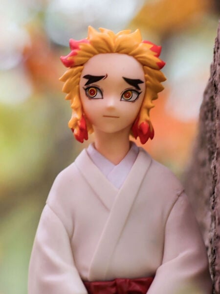 Demon Slayer: Kimetsu No Yaiba Vol. 25 - Senjuro Rengoku (Versiyon B) Anime Figür