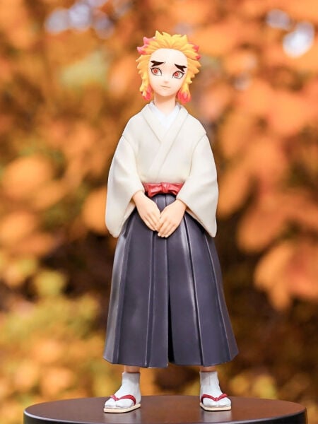 Demon Slayer: Kimetsu No Yaiba Vol. 25 - Senjuro Rengoku (Versiyon B) Anime Figür