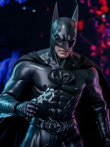 Batman & Robin - Batman 1/6 Scale Koleksiyon Figürü