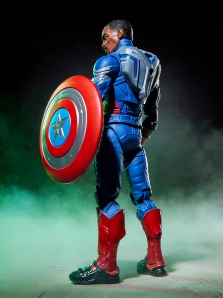 Marvel Legends Avengers: Doomsday Captain America Aksiyon Figürü