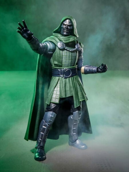 Marvel Legends Avengers: Doomsday Doctor Doom Aksiyon Figürü