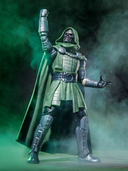 Marvel Legends Avengers: Doomsday Doctor Doom Aksiyon Figürü