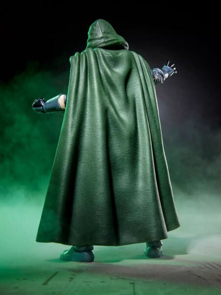 Marvel Legends Avengers: Doomsday Doctor Doom Aksiyon Figürü